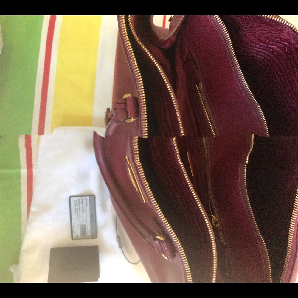 Prada Saffiano Beautiful Bag - Picture 4 of 7